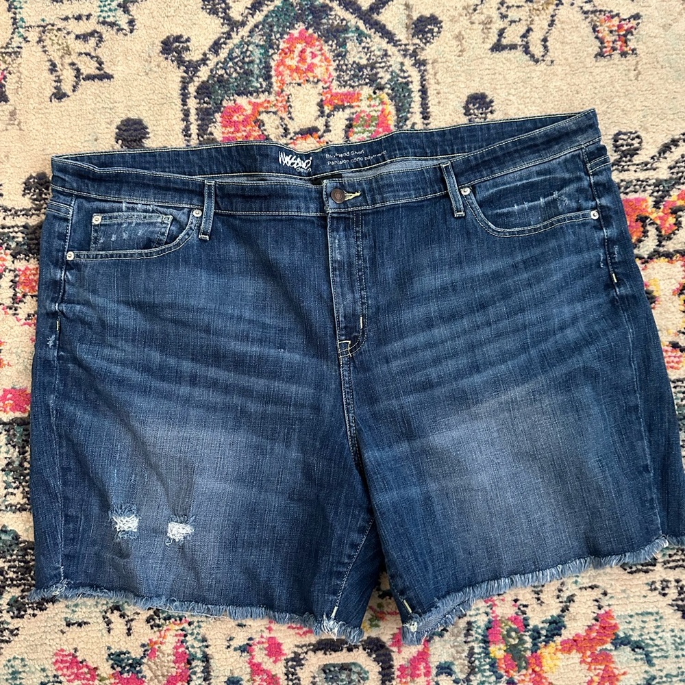 Mossimo Distressed Denim Shorts size 24W